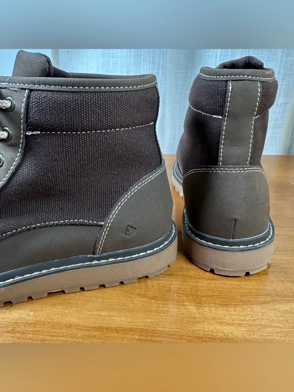 Sperry NWOT Top-Sider Rudder Brown Leather Boots Boys 4 Unisex